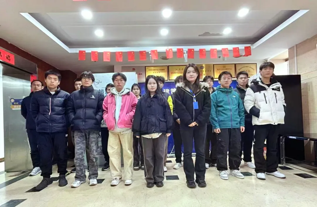 叮！結班成功！這張合照，是我們努力的最好